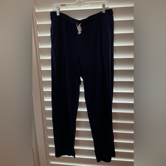 Women’s Pants (2 pair) - Picture 4 of 8